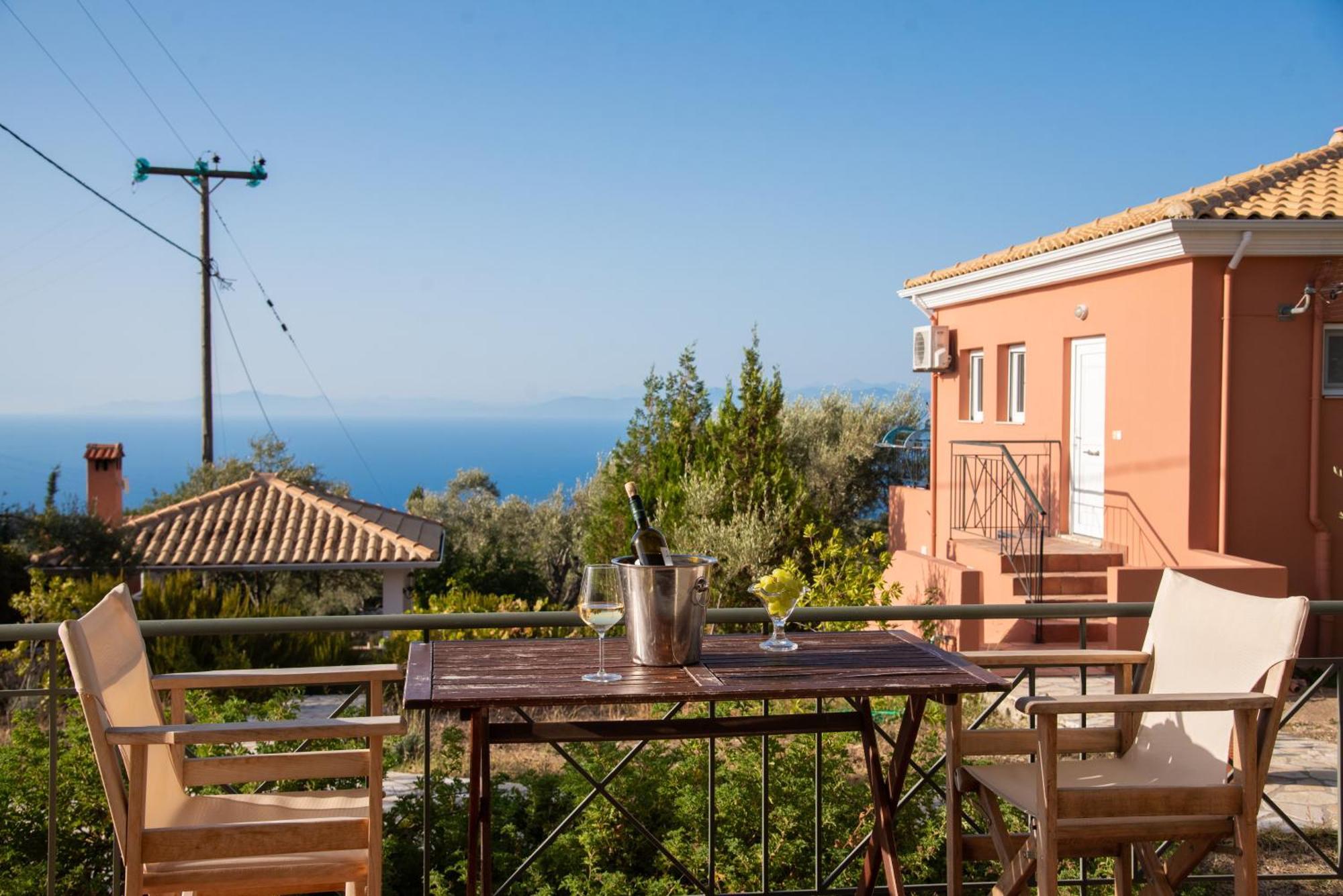 Villa Erato Tsoukaládhes Стая снимка